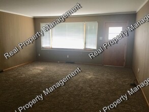 10845 Forestdale St in Saint John, IN - Building Photo - Building Photo