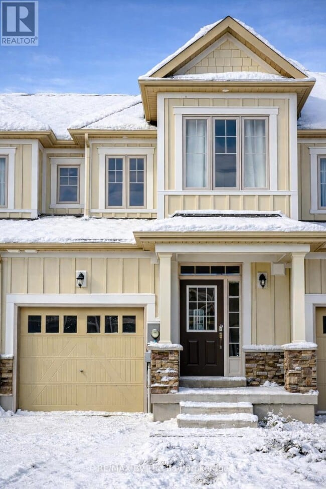 property at 18 Little River Xing