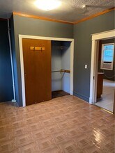 670 S Martin Luther King Jr Ave, Unit #1 in Waukegan, IL - Building Photo - Building Photo