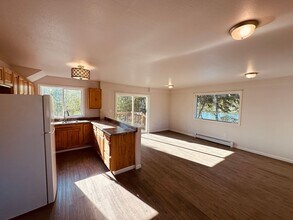 1670 N Basie Point Cir in Wasilla, AK - Building Photo - Building Photo