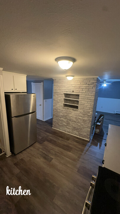 326 Main St, Unit 2 bedroom Apartment For R in Bridgewater, MA - Foto de edificio