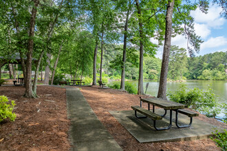 Lakeview in Stone Mountain, GA - Building Photo - Building Photo