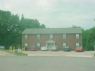 400 Grantland Dr in Dry Ridge, KY - Foto de edificio