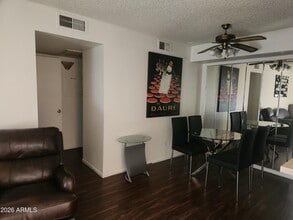 2625 E Indian School Rd in Phoenix, AZ - Building Photo - Building Photo