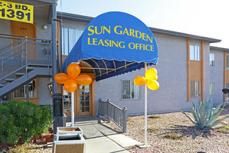 Sun Garden Apartments in Las Vegas, NV - Building Photo - Building Photo