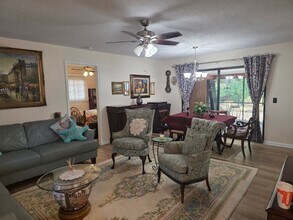 25 Holly Ct in Homosassa, FL - Building Photo - Building Photo