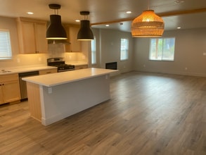 115 S Valley St in Manhattan, MT - Building Photo - Building Photo