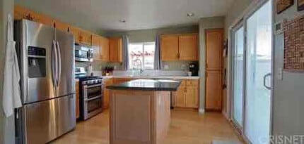 3349 Firebush Ave in Rosamond, CA - Building Photo - Building Photo