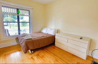 74 Ford Ave, Unit 1 downstairs in Oneonta, NY - Building Photo - Building Photo