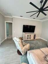 655 S E Boboli Way in Port St. Lucie, FL - Building Photo - Building Photo