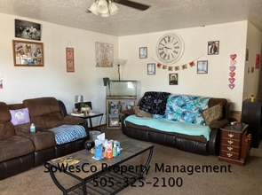 2400 E 24th St in Farmington, NM - Building Photo - Building Photo