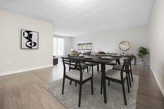 910 Wonderland Rd S in London, ON - Building Photo - Building Photo