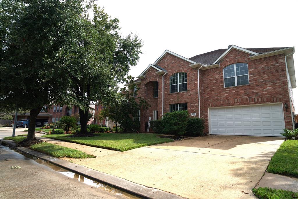 12011 Echo Canyon Dr in Tomball, TX - Building Photo