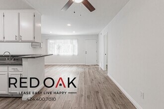 14831 Delano St in Los Angeles, CA - Building Photo - Building Photo