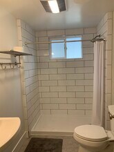 2613 Marine Ave SW in Seattle, WA - Building Photo - Building Photo