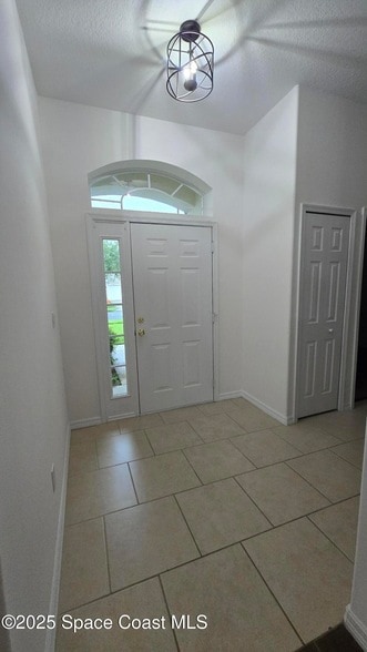 1152 Bainbury Ln in Melbourne, FL - Building Photo - Building Photo