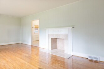 827 Glendora Dr in Charlotte, NC - Building Photo - Building Photo