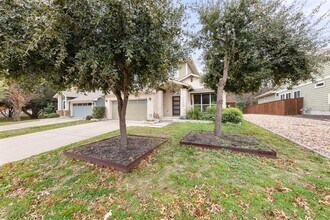 11824 Natures Bend in Austin, TX - Building Photo - Building Photo