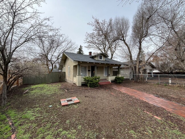 property at 325 NW Hunter Pl