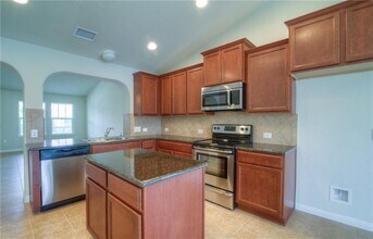 1120 Badlands Dr in Pflugerville, TX - Building Photo - Building Photo