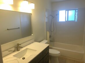 131 Carlton Ave, Unit 3 in Los Gatos, CA - Building Photo - Building Photo