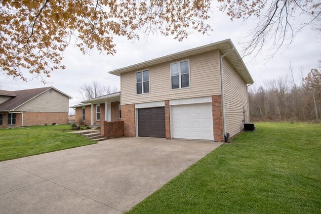 4240-4242 Santa Barbara in Columbia, MO - Building Photo - Building Photo