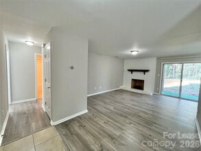 2901 Iron Gate Ln in Charlotte, NC - Building Photo - Building Photo