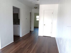 1260 70th St N in St. Petersburg, FL - Building Photo - Building Photo