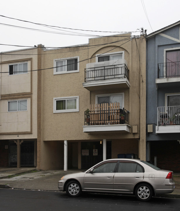 660 Sylvan St in Daly City, CA - Building Photo