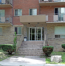 45 Charlton Ave W in Hamilton, ON - Building Photo - Building Photo