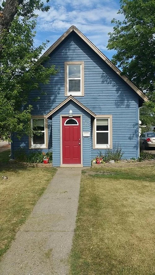 809 9th Ave SE Rentals in Jamestown, ND
