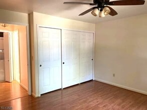 123 Smithfield Ct in Bernards, NJ - Building Photo - Building Photo