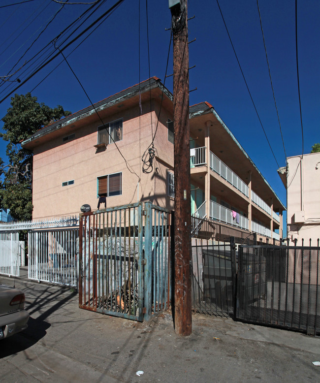 854 E Adams Blvd in Los Angeles, CA - Building Photo - Building Photo