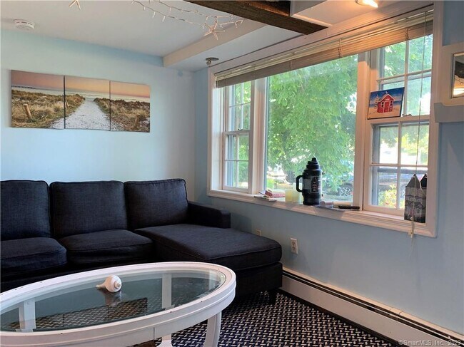 28 Indian Point Rd-Unit -B in Branford, CT - Building Photo - Building Photo