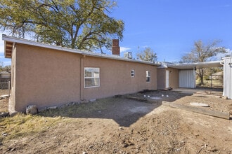 17 Jose I Garcia Rd in Belen, NM - Building Photo - Building Photo