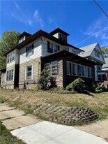 132 Beck Ave in Akron, OH - Building Photo