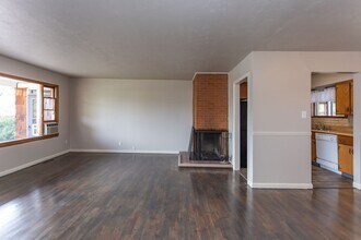 614 W Ramona Ave in Colorado Springs, CO - Building Photo - Building Photo