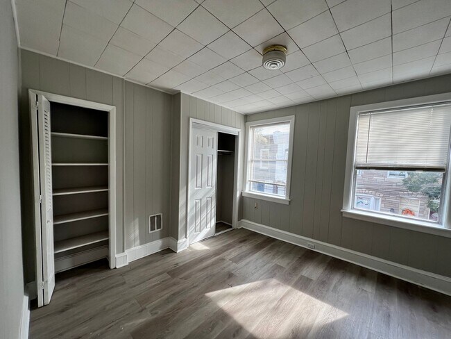 property at 1536 S Bailey St