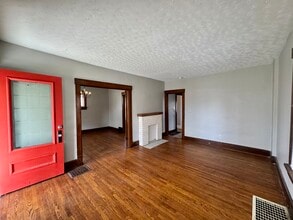 2550 Fletcher Ave NE in Canton, OH - Building Photo - Building Photo