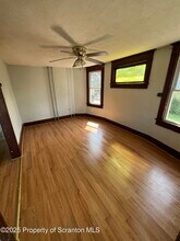 1001 Hampton St in Scranton, PA - Building Photo - Building Photo