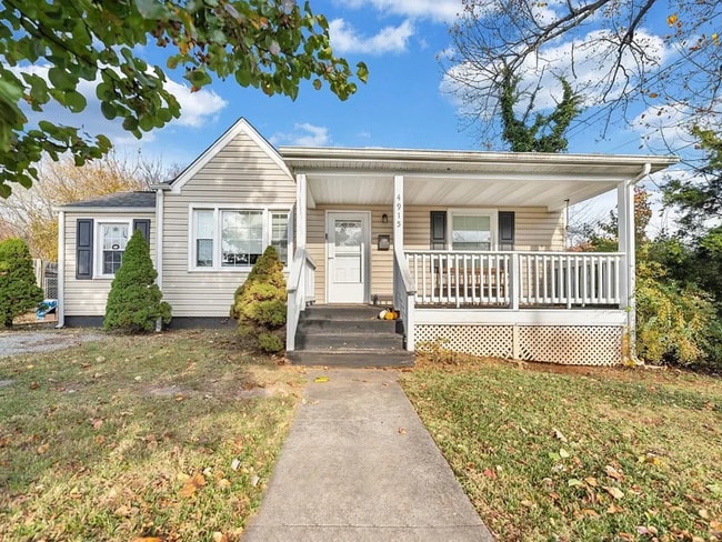 property at 4915 Hildebrand Rd NW