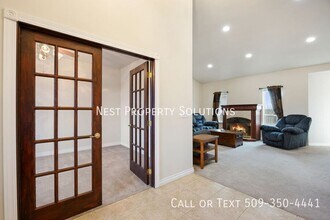 12049 Baseline Rd E in Moses Lake, WA - Building Photo - Building Photo