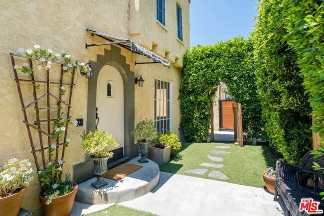 1445 Murray Dr in Los Angeles, CA - Building Photo - Building Photo