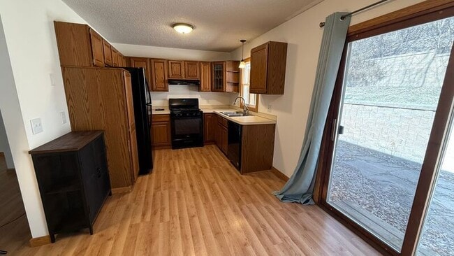 property at 8627-8635 Woodlawn Dr