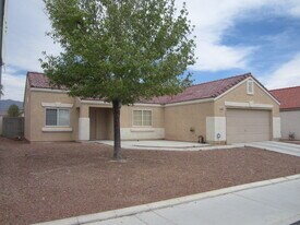 2616 W El Campo Grande Ave in North Las Vegas, NV - Building Photo