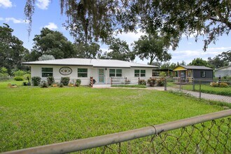1377 Spg Gdn Ave S in DeLand, FL - Building Photo - Building Photo