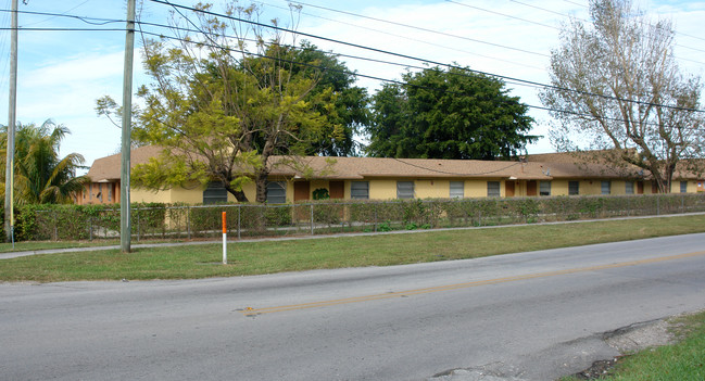 Baywatch Apartments in Homestead, FL - Building Photo - Building Photo