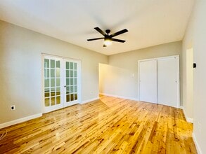 11 W 44th St in Bayonne, NJ - Building Photo - Building Photo