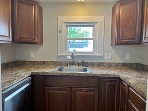1 Veteran Rd in Woburn, MA - Building Photo - Building Photo