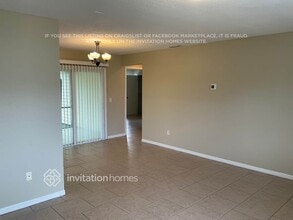 3196 Sky St in Deltona, FL - Foto de edificio - Building Photo